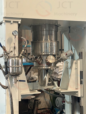 вертикальный смеситель для пропеллента vertical kneader