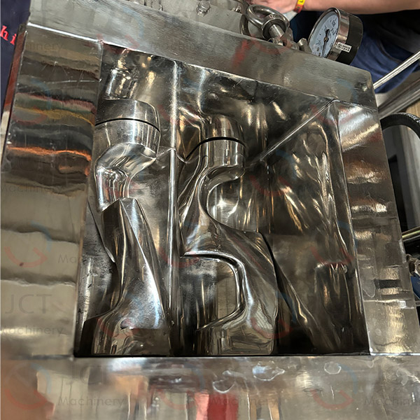 CMC sigma mixer's blades